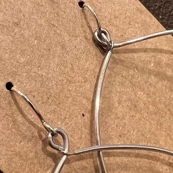 Vintage Jewelry Silver Hoop Earrings With Multi Textured Sized Beads - Picture 6 of 9